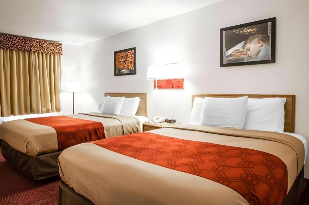 Econo Lodge Truman Inn Sedalia Zewnętrze zdjęcie
