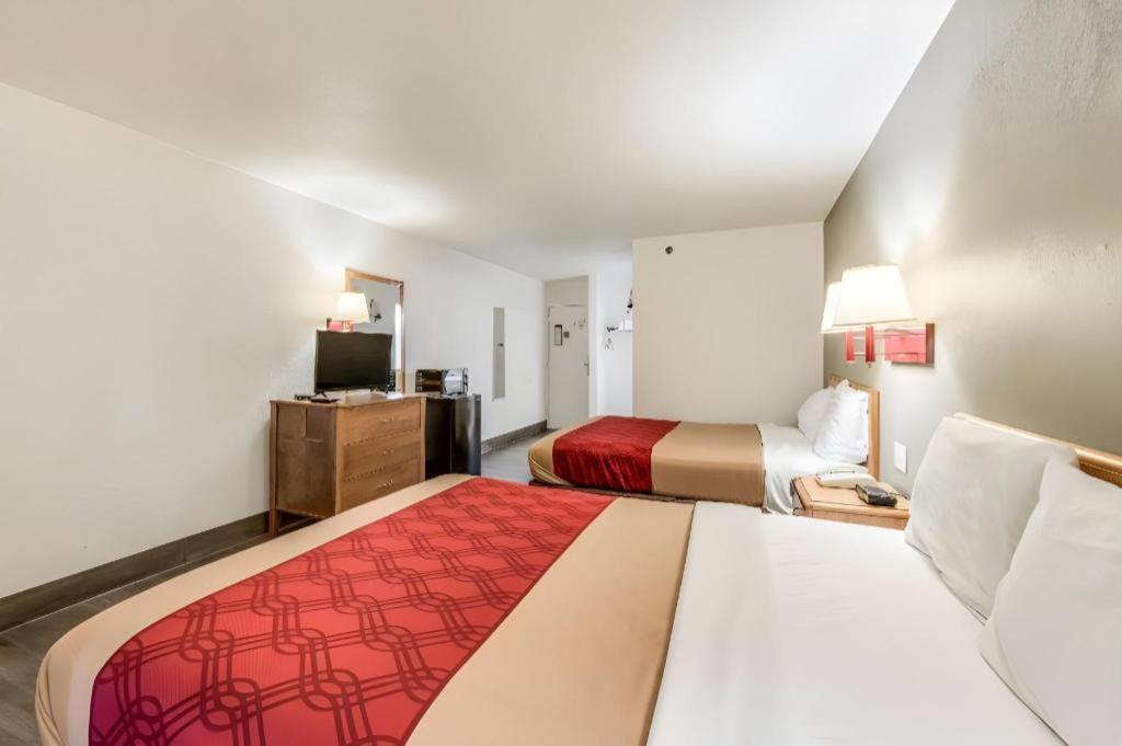 Econo Lodge Truman Inn Sedalia Zewnętrze zdjęcie