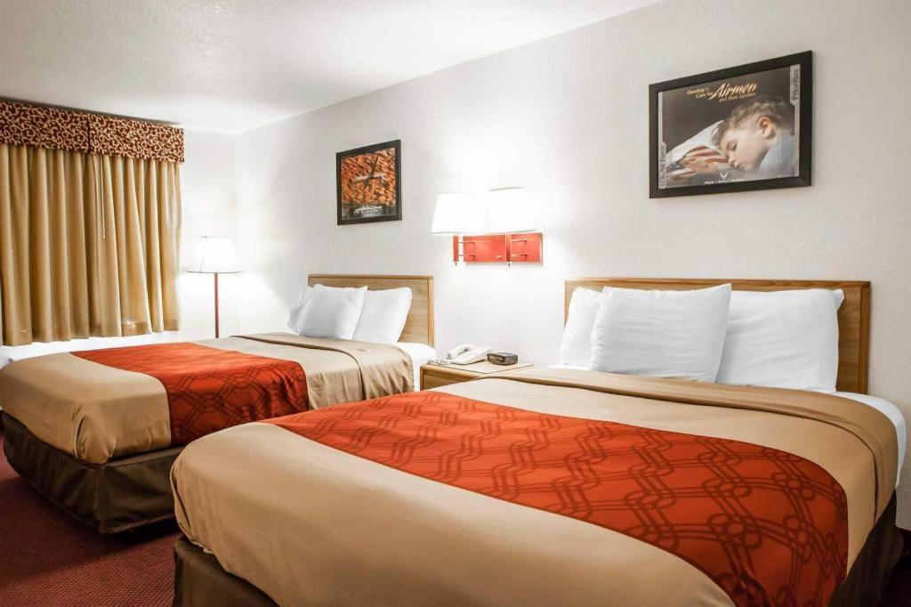 Econo Lodge Truman Inn Sedalia Zewnętrze zdjęcie