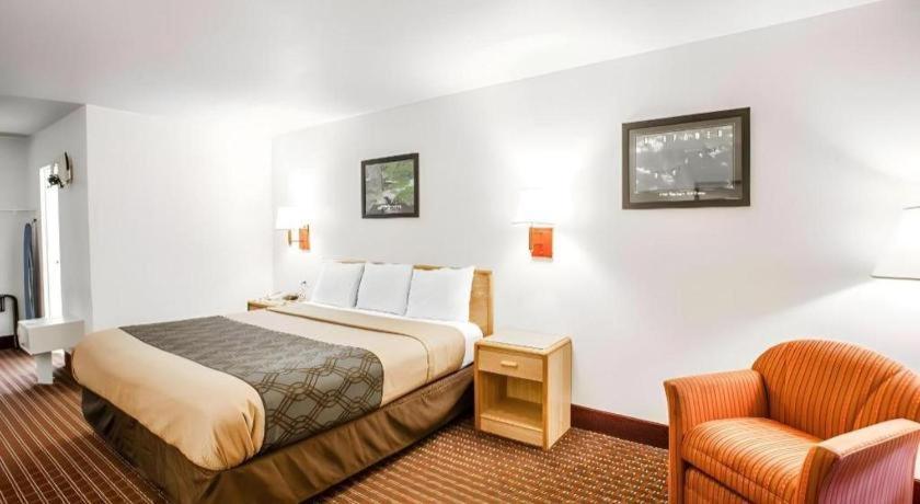 Econo Lodge Truman Inn Sedalia Zewnętrze zdjęcie